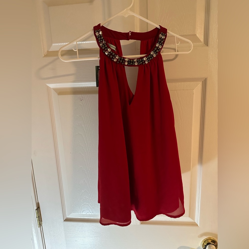 NWT Maurice’s top- beautiful red.